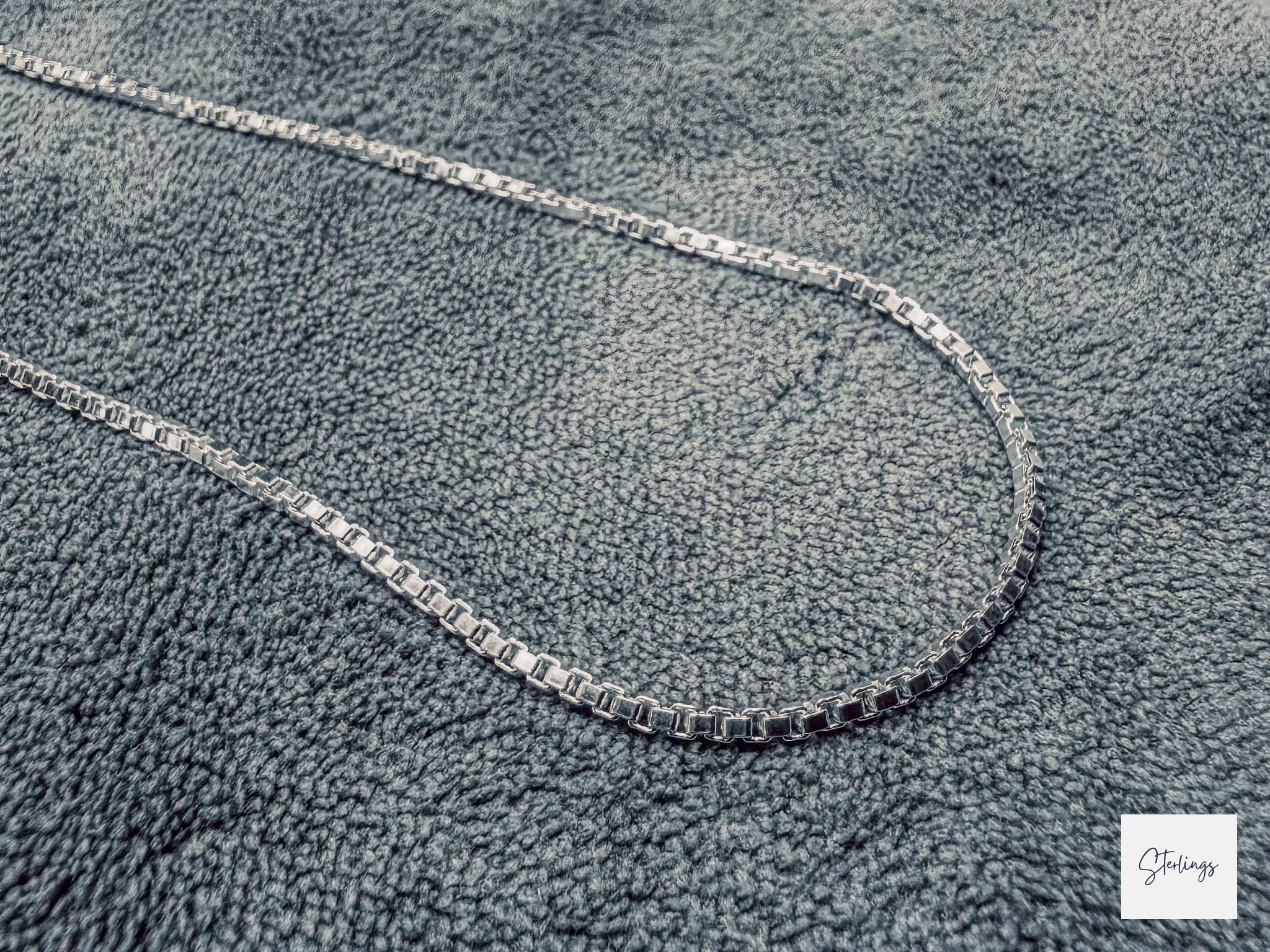 Minimalistt Italian Box Chain