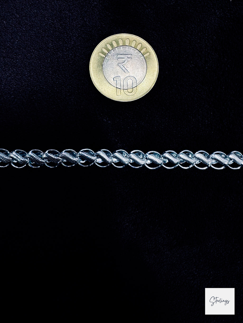Double-Row Textured Curb Chain